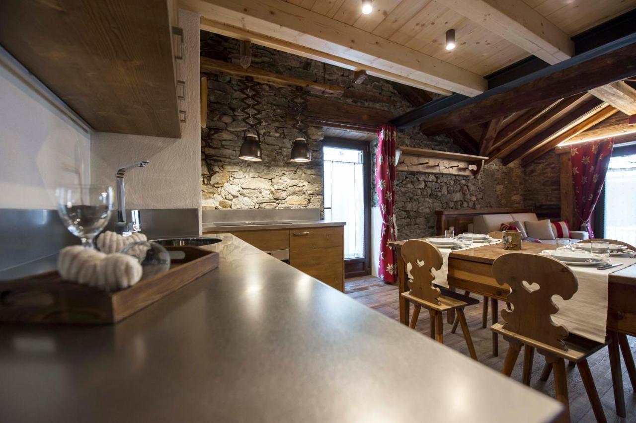 Le Relais Du Boucher Gaby Exterior photo